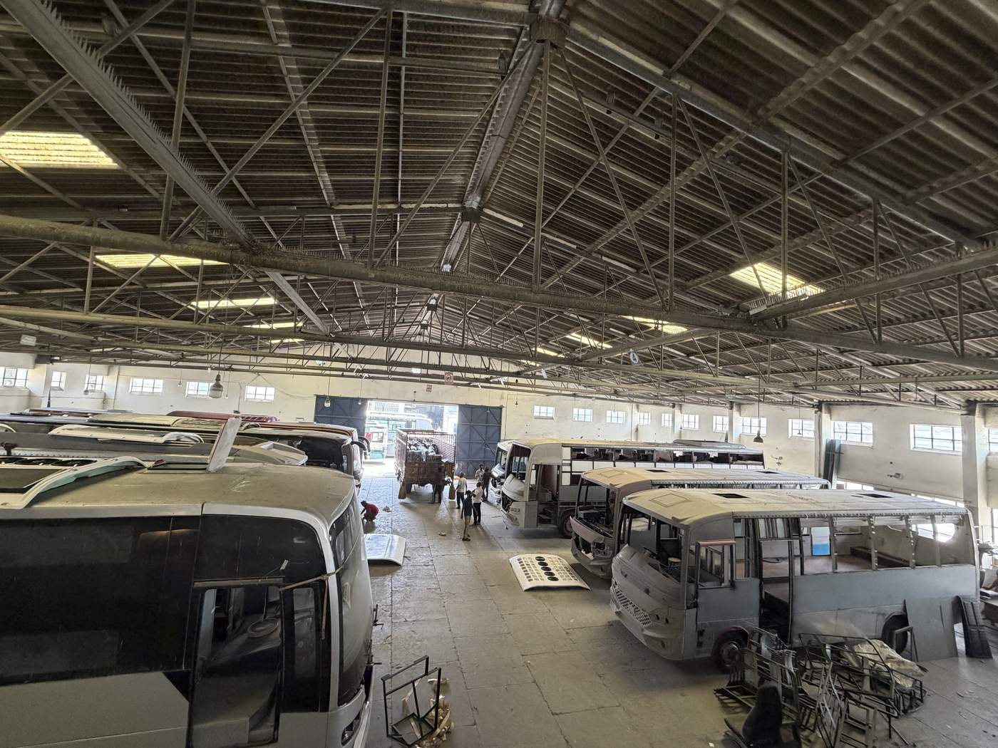 Gobind Coach bus assembly floor with multiple bodies in production